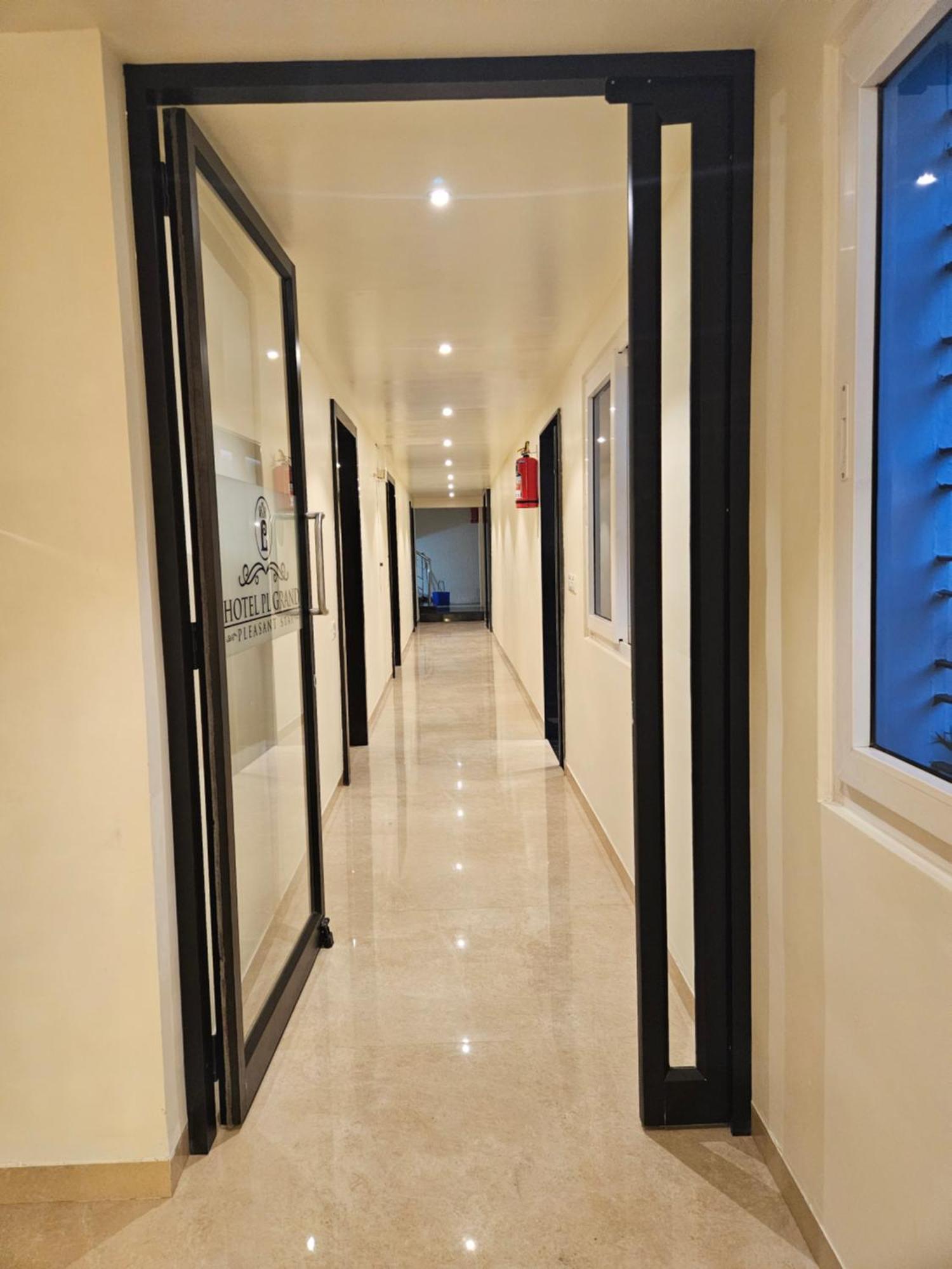 Hotel Pl Grand 카라이쿠디 외부 사진