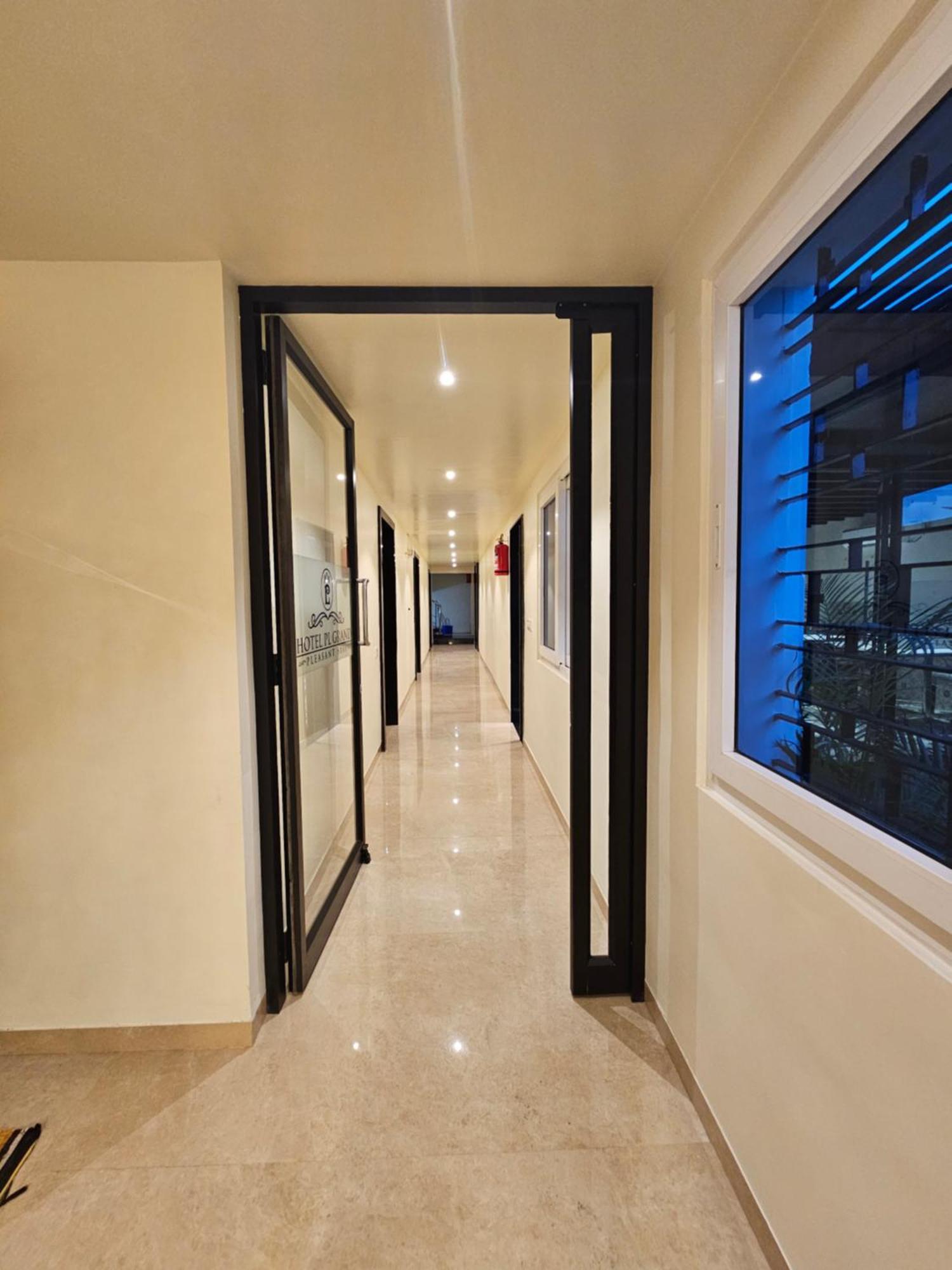 Hotel Pl Grand 카라이쿠디 외부 사진